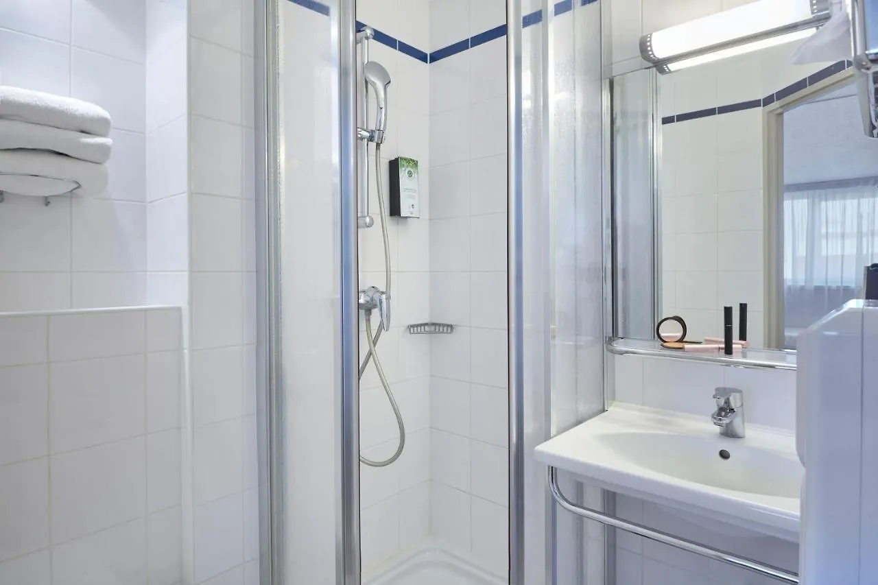 Hotel Campanile 12 - Bercy Village