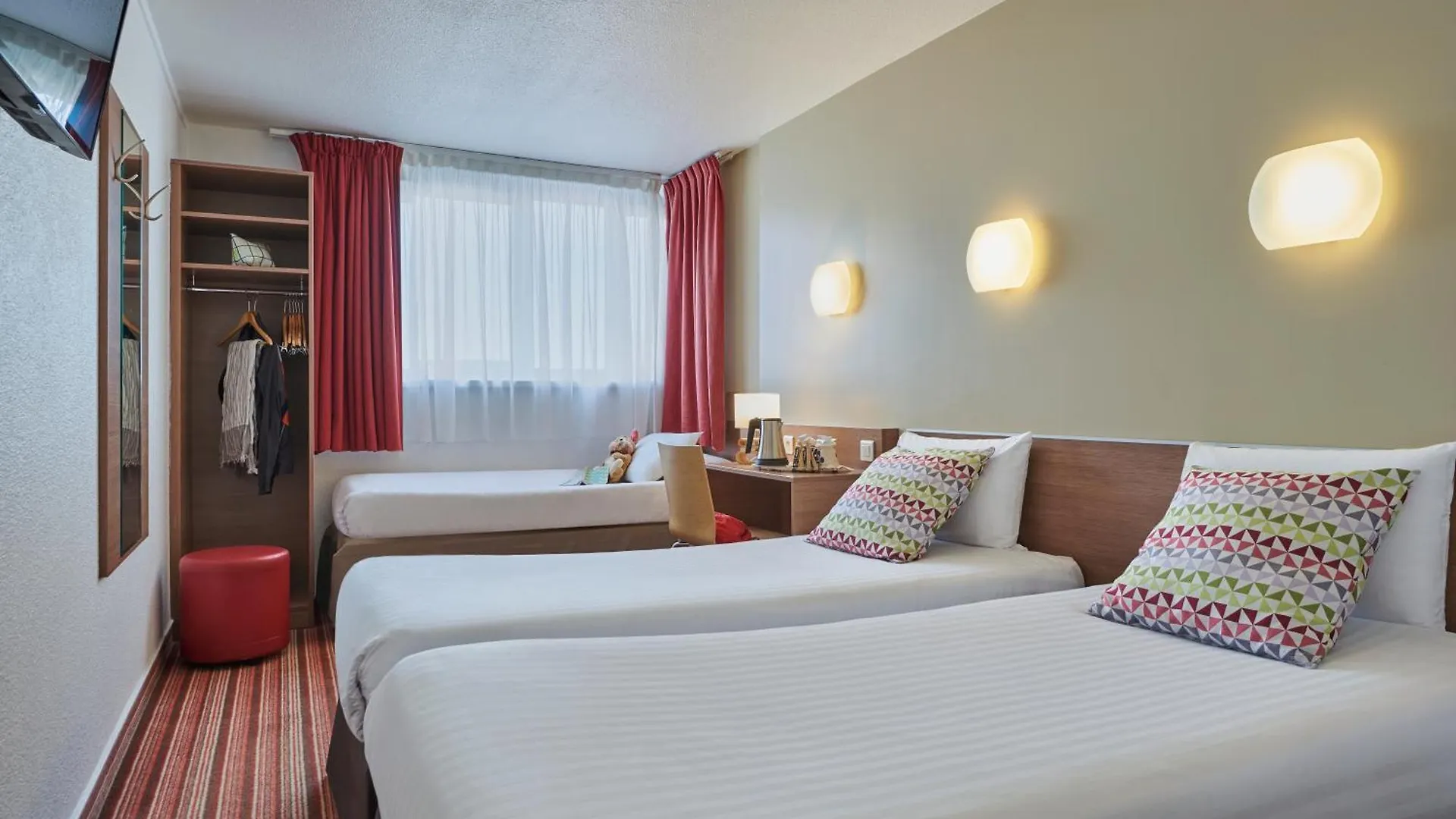 Hotel Campanile 12 - Bercy Village 3*
