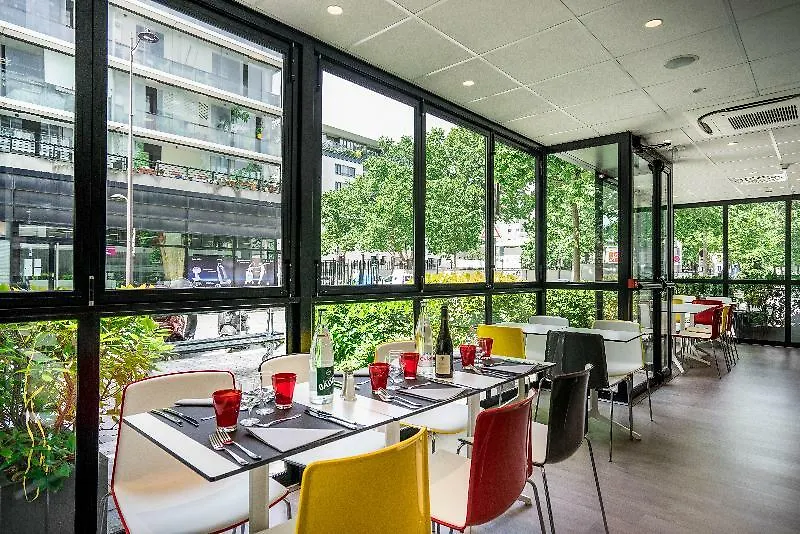 Campanile 12 - Bercy Village 3* Paris